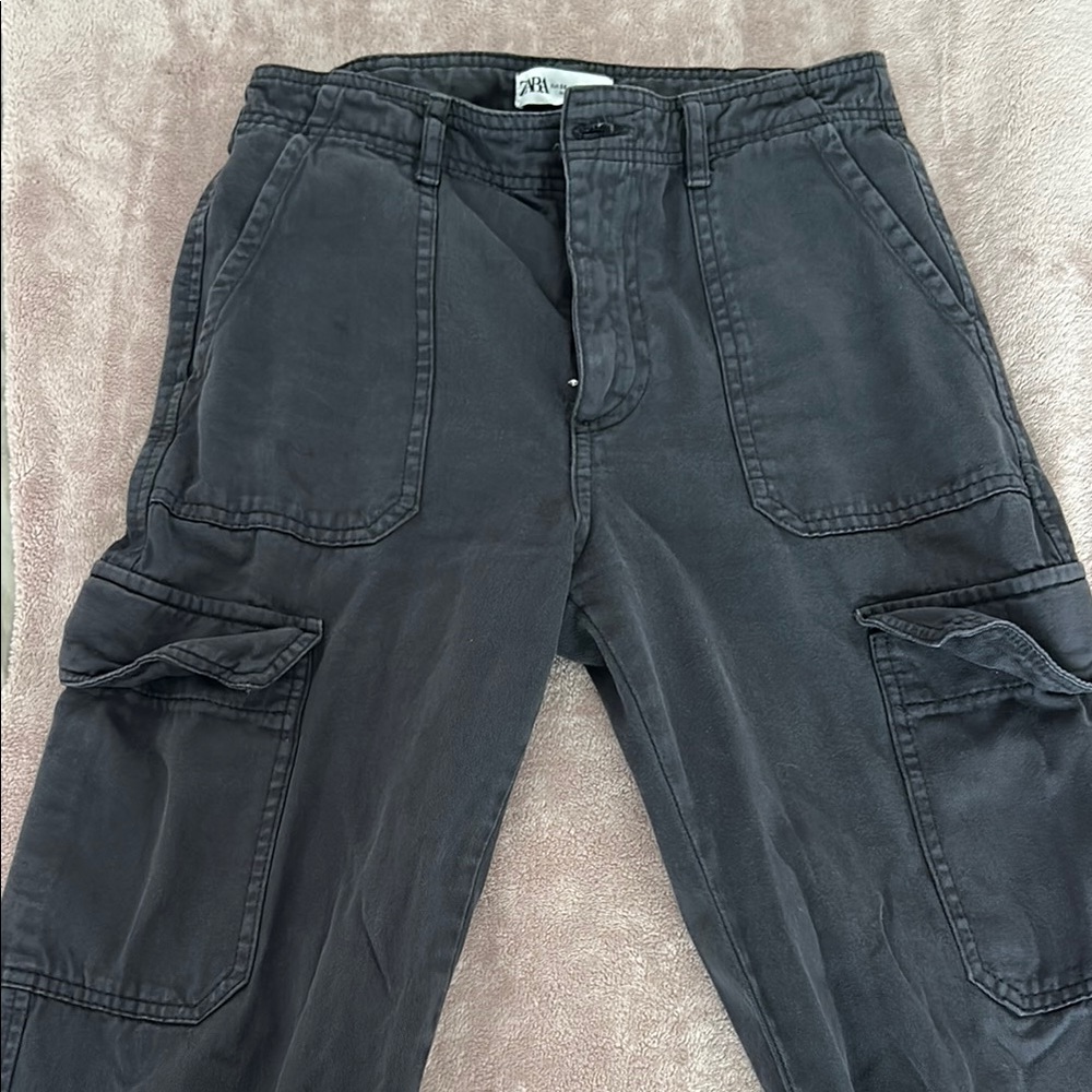 Zara women’s navy cargo pants